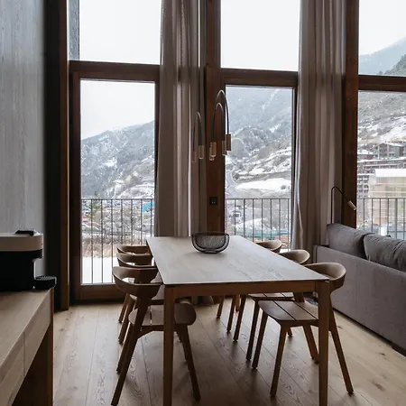 Isard Residences & By Vip Residences アパート エル・ターター