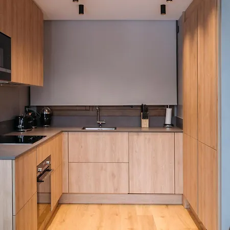 Isard Residences & By Vip Residences Apartmán