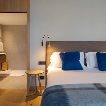 Isard Residences & By Vip Residences Apartmán *